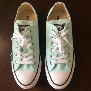 Converse Chuck Taylor Low Top in Teal Tint